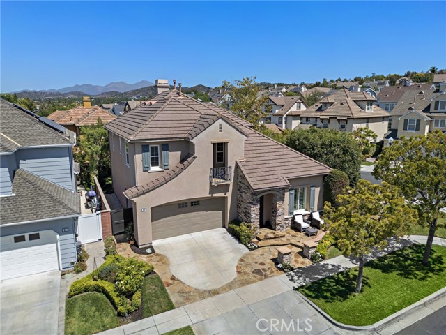 40 Celestine Circle, Ladera Ranch CA: https://media.crmls.org/medias/0d16e637-6ee6-4efa-bbce-e50497e45f03.jpg