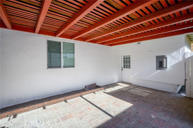 Detail Gallery Image 26 of 29 For 18824 Arminta St, Reseda,  CA 91335 - 3 Beds | 2 Baths