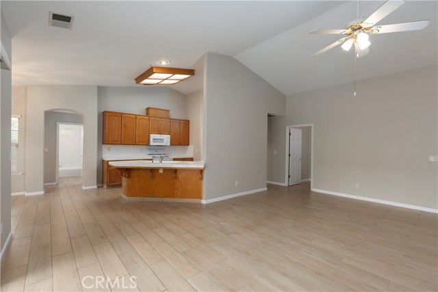 Detail Gallery Image 4 of 35 For 1276 Panorama Point Ct, Merced,  CA 95340 - 4 Beds | 3 Baths