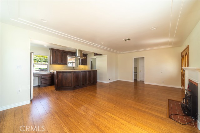 Detail Gallery Image 17 of 42 For 3341 Thelma, La Crescenta,  CA 91214 - 3 Beds | 3 Baths