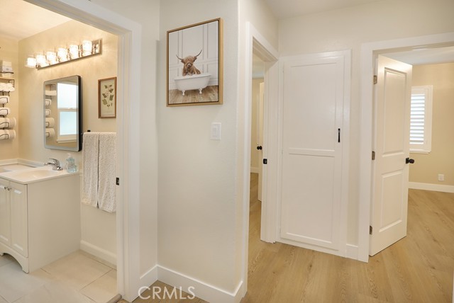 Detail Gallery Image 13 of 20 For 1923 English St, Santa Ana,  CA 92706 - 3 Beds | 1 Baths