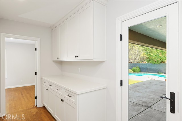 Detail Gallery Image 35 of 43 For 933 W Riviera Dr., Santa Ana,  CA 92705 - 3 Beds | 2/1 Baths