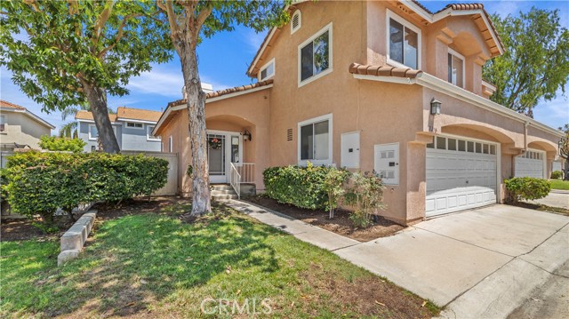 Detail Gallery Image 1 of 45 For 2215 Arabian Way, Corona,  CA 92879 - 3 Beds | 2/1 Baths