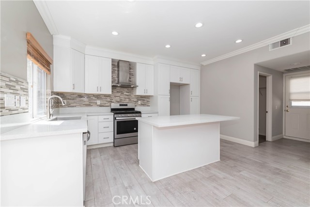 Detail Gallery Image 5 of 32 For 1318 Lukens Ct, Fullerton,  CA 92833 - 3 Beds | 2/1 Baths