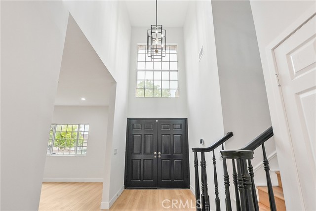 Detail Gallery Image 11 of 34 For 5165 Etiwanda Ave, Tarzana,  CA 91356 - 4 Beds | 5 Baths