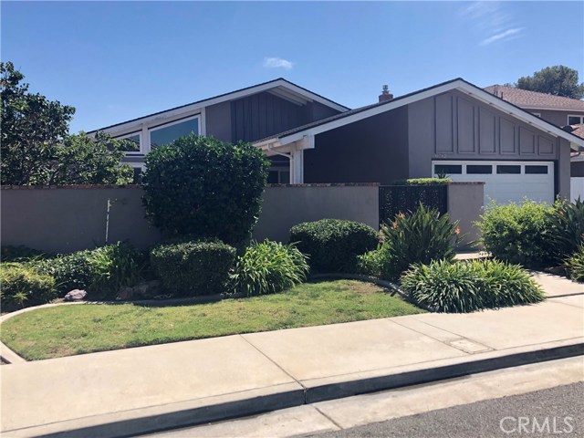 6782 Sunview Dr, Huntington Beach, CA 92647