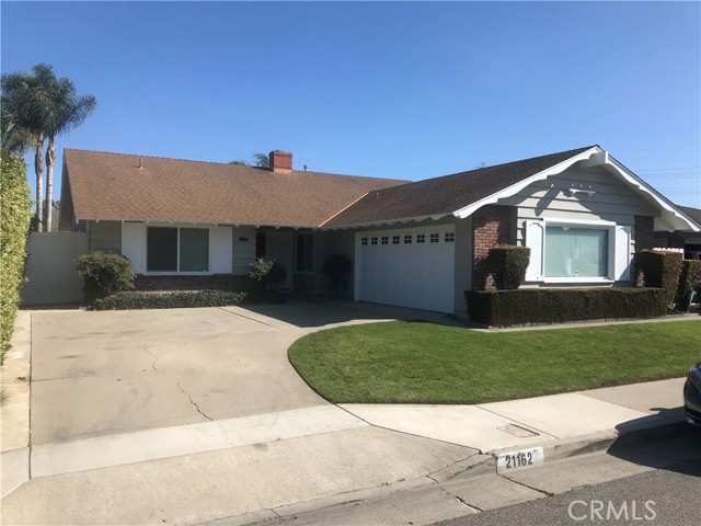 Detail Gallery Image 1 of 29 For 21162 Lockhaven Cir, Huntington Beach,  CA 92646 - 3 Beds | 2 Baths