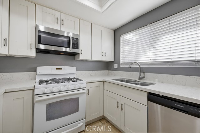 Detail Gallery Image 15 of 46 For 26871 Sapphire, Mission Viejo,  CA 92691 - 2 Beds | 2 Baths