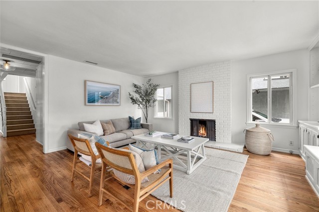 628 29th Street, Manhattan Beach CA: https://media.crmls.org/medias/0d1e2975-fe1a-4d9a-a6f4-89d913e685e7.jpg