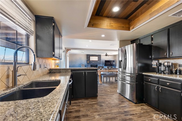 Detail Gallery Image 11 of 30 For 7686 Hilton Ave, Yucca Valley,  CA 92284 - 2 Beds | 2 Baths