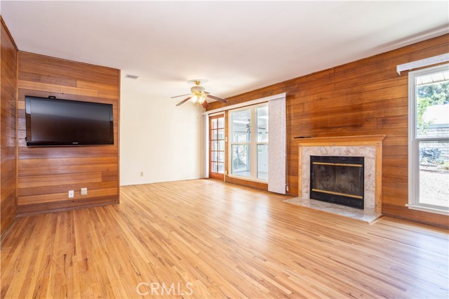 Detail Gallery Image 4 of 34 For 11043 Babbitt Ave, Granada Hills,  CA 91344 - 3 Beds | 2 Baths