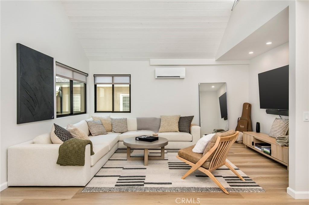 717 Orchid Avenue #1/2