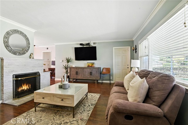 8507 Davista Drive, Whittier CA: https://media.crmls.org/medias/0d1ec258-d471-4552-a1a3-579869769d63.jpg