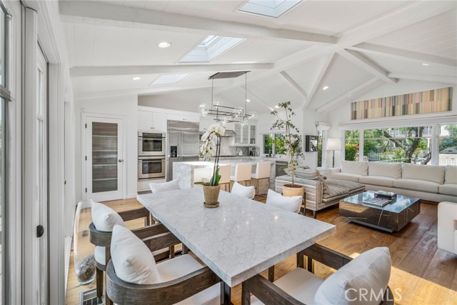 Detail Gallery Image 12 of 56 For 461 Poplar St, Laguna Beach,  CA 92651 - 4 Beds | 4 Baths