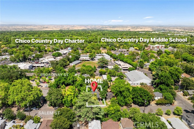 1029 Salem Street, Chico CA: https://media.crmls.org/medias/0d2062cd-90a4-4533-a4f8-c46ed2f0559b.jpg