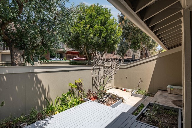 Detail Gallery Image 35 of 39 For 4351 Redwood Ave #5,  Marina Del Rey,  CA 90292 - 2 Beds | 2 Baths