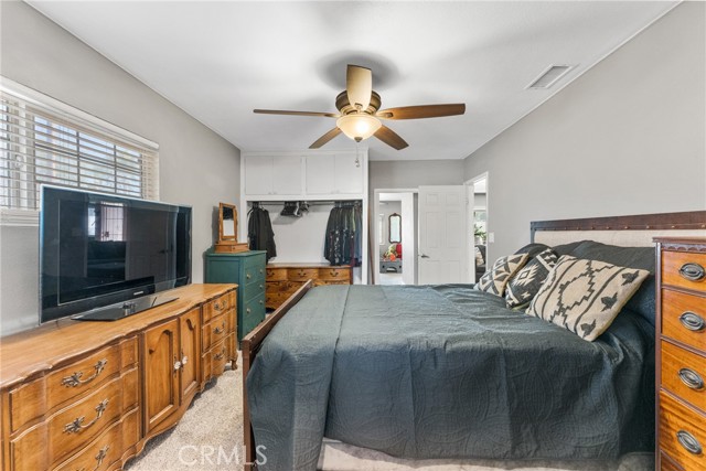 Image 16 of 43 For 5361 Cedar  