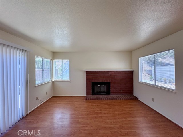 31585 Corte Salinas, Temecula CA: https://media.crmls.org/medias/0d2145ee-0e31-4519-9a37-15694c59ab61.jpg