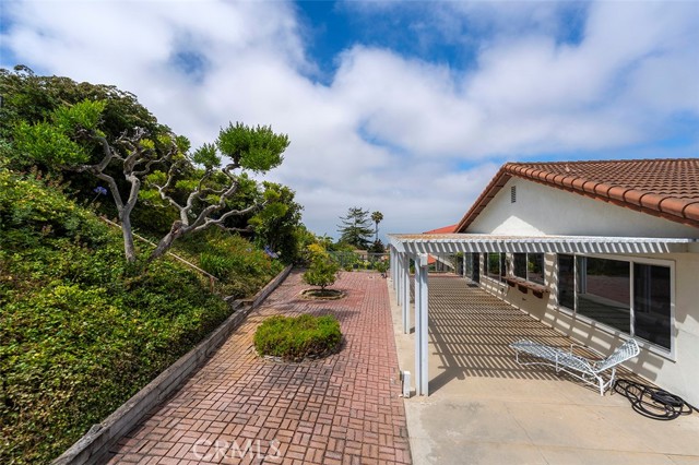 6854 Kings Harbor Drive, Rancho Palos Verdes, California 90275, 4 Bedrooms Bedrooms, ,2 BathroomsBathrooms,Residential,Sold,Kings Harbor,SB23091706