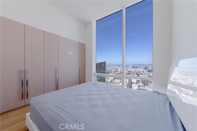 Detail Gallery Image 4 of 25 For 877 Francisco St #4211,  Los Angeles,  CA 90017 - 2 Beds | 2 Baths
