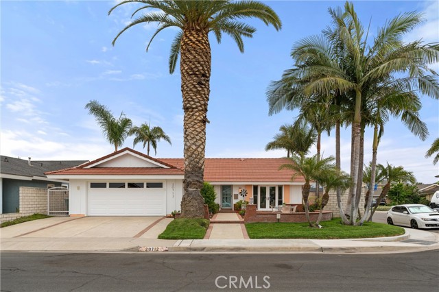 20712 Tiller Circle, Huntington Beach, CA 92646