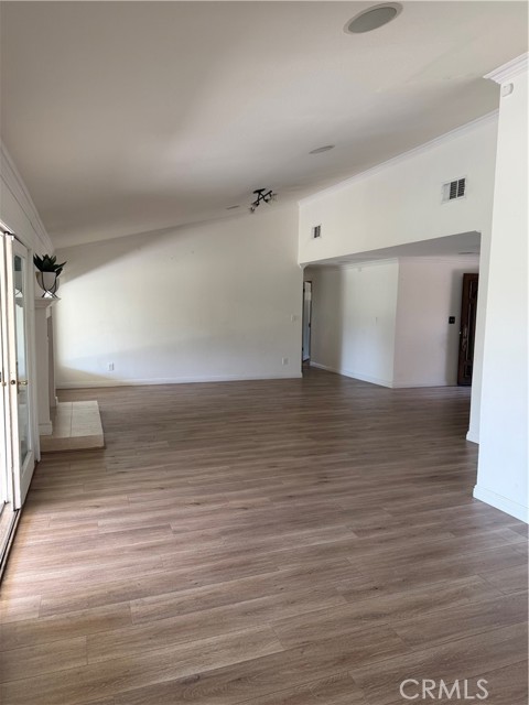 Detail Gallery Image 5 of 27 For 20838 Exhibit Ct, Woodland Hills,  CA 91367 - 4 Beds | 4 Baths