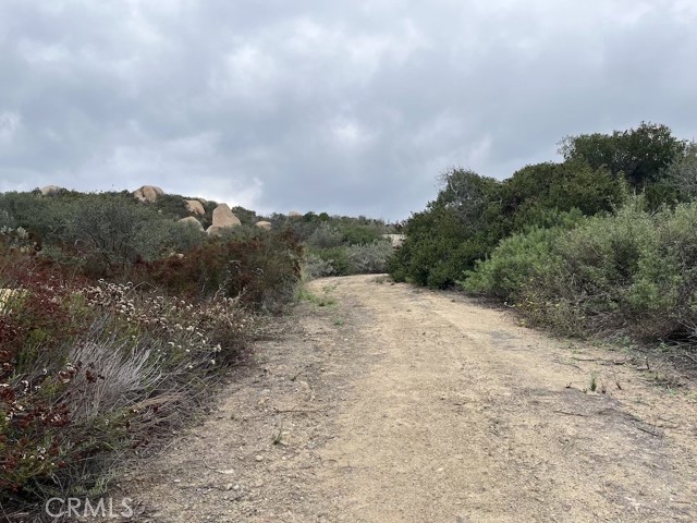 Entrance to higher pad