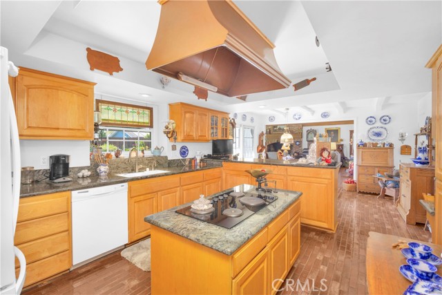 Detail Gallery Image 7 of 30 For 11731 Argyle Dr, Rossmoor,  CA 90720 - 4 Beds | 2 Baths
