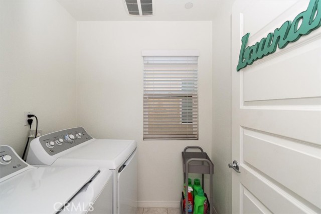 Detail Gallery Image 17 of 27 For 3827 Grant St #11,  Corona,  CA 92879 - 3 Beds | 2/1 Baths