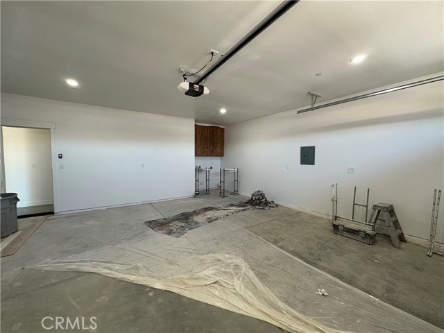 Detail Gallery Image 11 of 34 For 12595 Central Rd, Apple Valley,  CA 92307 - 4 Beds | 3 Baths