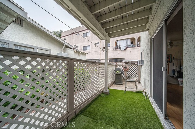 905 Gardenia Avenue, Long Beach CA: https://media.crmls.org/medias/0d25c467-1a0b-4f4e-afd4-eaf04d9222b1.jpg
