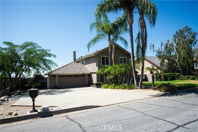 Detail Gallery Image 12 of 71 For 8029 Gardenia Ave, Rancho Cucamonga,  CA 91701 - 3 Beds | 3 Baths