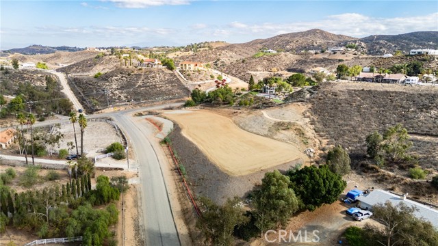 Detail Gallery Image 4 of 21 For 14735 Descanso, Lake Mathews,  CA 92570 - 5 Beds | 3 Baths