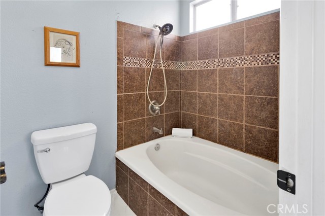Detail Gallery Image 29 of 39 For 7656 Evergreen Ln, Fontana,  CA 92336 - 4 Beds | 2/1 Baths