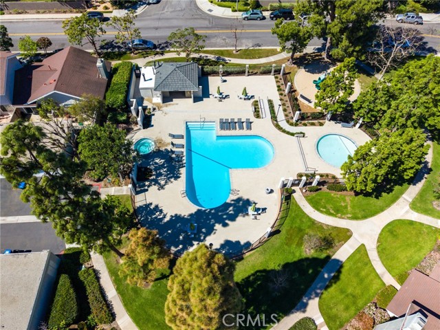 Detail Gallery Image 44 of 48 For 10 Goldenbush, Irvine,  CA 92604 - 3 Beds | 2/1 Baths