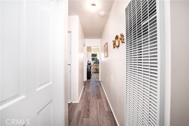 5870 Lemon Avenue, Long Beach CA: https://media.crmls.org/medias/0d26caa4-7e88-40b0-9b37-a02f51431d78.jpg