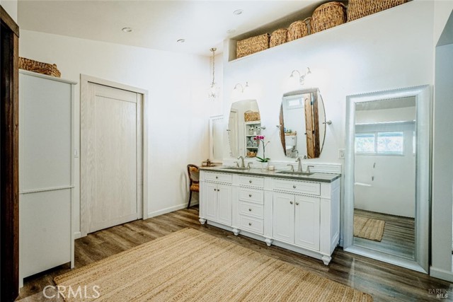 Detail Gallery Image 12 of 45 For 441 Vichy Hills Dr, Ukiah,  CA 95482 - 3 Beds | 3/1 Baths