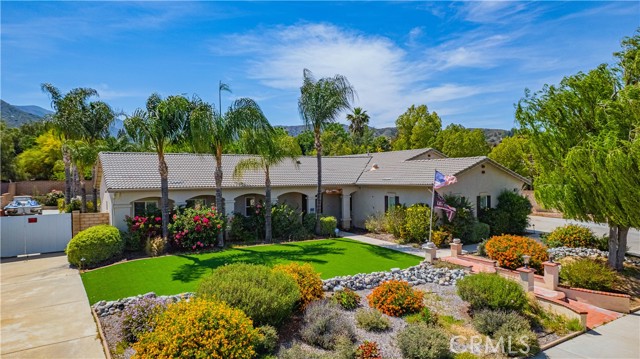 Detail Gallery Image 1 of 72 For 30867 via Bonica, Lake Elsinore,  CA 92530 - 5 Beds | 2/1 Baths