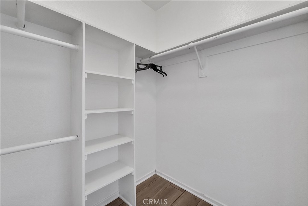 https://media.crmls.org/medias/0d284ad8-3a96-403f-a76c-9ebc16605ed7.jpg?preset=X-Large