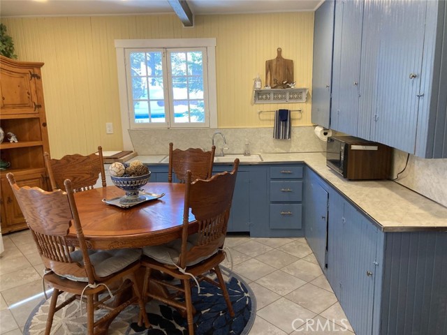 520 Millburn Road, Lake Arrowhead CA: https://media.crmls.org/medias/0d28fc39-e992-406e-a338-487d75ee1418.jpg