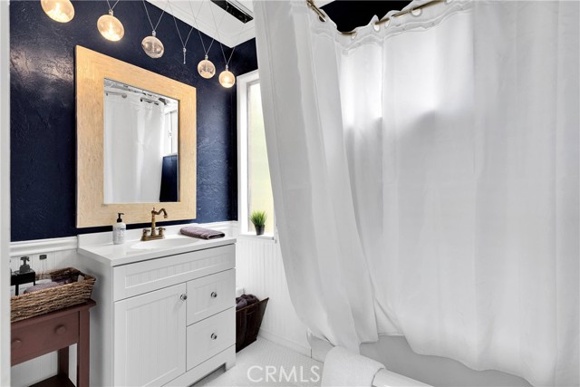 825 Grass Valley Road, Lake Arrowhead CA: https://media.crmls.org/medias/0d2a5251-04de-4e53-8e16-e8a2ea447926.jpg