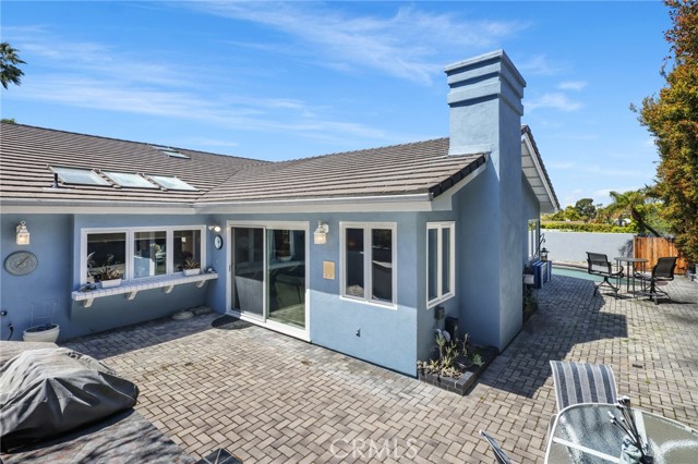 866 Holly Glen Drive, Long Beach, California 90815, 3 Bedrooms Bedrooms, ,2 BathroomsBathrooms,Single Family Residence,For Sale,Holly Glen,PW24067000