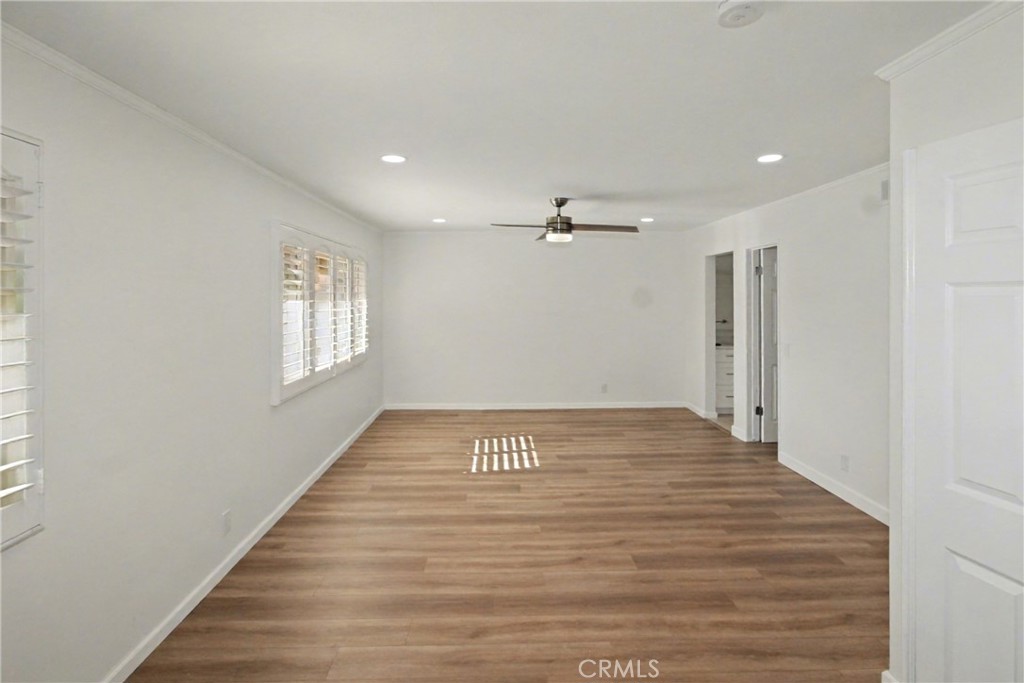 MLS #OC25258618 image #29