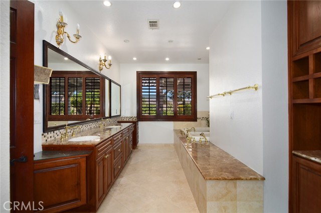 29423 Bertrand photo 18