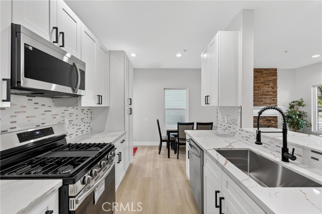 Detail Gallery Image 22 of 71 For 25544 Portola, Loma Linda,  CA 92354 - 3 Beds | 2/1 Baths