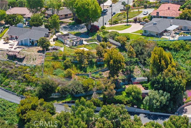 27691 Eastvale Road, Palos Verdes Peninsula CA: https://media.crmls.org/medias/0d2bcf3d-17f4-4f94-9098-e7dbda503d11.jpg