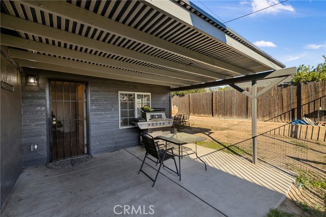 7511 Buckeye Street, Highland CA: https://media.crmls.org/medias/0d2c8395-4de0-432b-9857-f9a40b7cad75.jpg