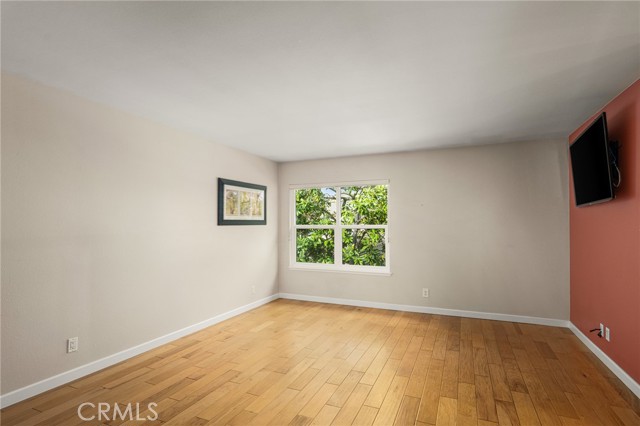 Detail Gallery Image 14 of 22 For 19081 Flagship Cir, Huntington Beach,  CA 92648 - 3 Beds | 2/1 Baths