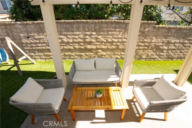 Detail Gallery Image 16 of 20 For 27626 Saffron Ln, Saugus,  CA 91350 - 3 Beds | 2 Baths