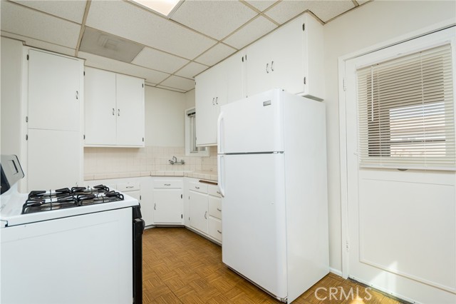 Detail Gallery Image 6 of 31 For 10515 Lanark, Sun Valley,  CA 91352 - 3 Beds | 1 Baths